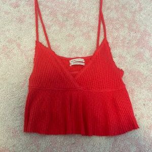 New! UO Ashlyn Textured Cropped Tank Top